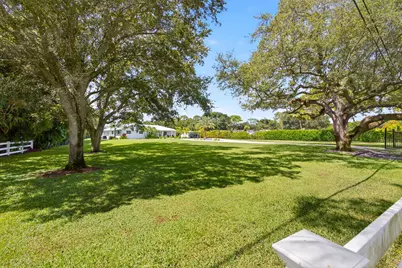 4628 Square Lake Drive, Palm Beach Gardens, FL 33418 - Photo 4
