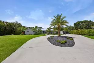 4628 Square Lake Dr, Palm Beach Gardens, FL 33418 - Photo 8