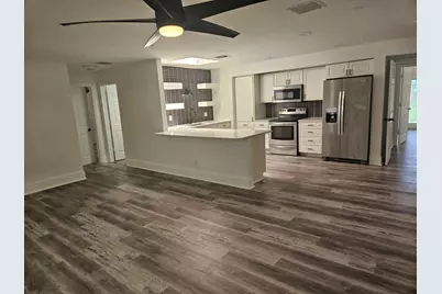 463 NW Ravenswood Lane, Port Saint Lucie, FL 34983 - Photo 4
