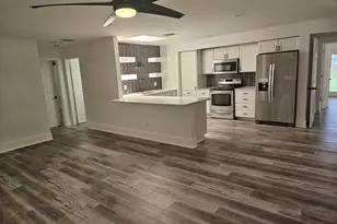 463 NW Ravenswood Ln, Port Saint Lucie, FL 34983 - Photo 4