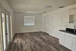 463 NW Ravenswood Ln, Port Saint Lucie, FL 34983 - Photo 10