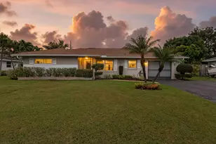 11 Windsor Rd E, Jupiter, FL 33469 - Photo 2