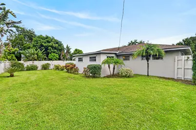 11 Windsor Road E, Jupiter, FL 33469 - Photo 28