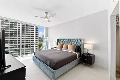1750 N Bayshore Drive #1202, Miami, FL 33132 - Photo 4