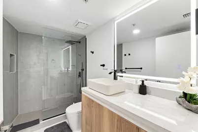 1750 N Bayshore Drive #1202, Miami, FL 33132 - Photo 12