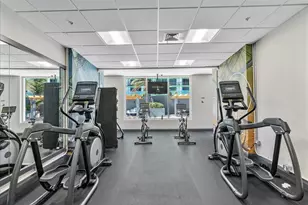 1750 N Bayshore Dr, Miami, FL 33132 - Photo 30