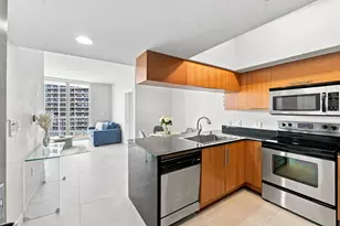 1750 N Bayshore Dr, Miami, FL 33132 - Photo 18