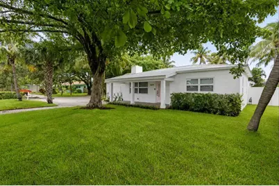 1619 NE 2nd Avenue, Delray Beach, FL 33444 - Photo 2
