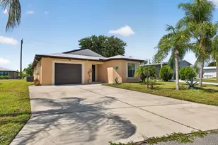 79 Flores Del Norte, Fort Pierce, FL 34951 - Photo 2