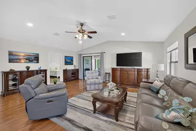 79 Flores Del Norte, Fort Pierce, FL 34951 - Photo 10