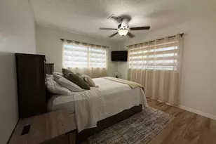 1657 Baltrusol Pl, Wellington, FL 33414 - Photo 14