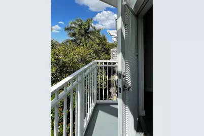 2377 Vintage Drive, Lighthouse Point, FL 33064 - Photo 2