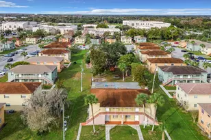 694 Michigan Ct, Saint Cloud, FL 34769 - Photo 4