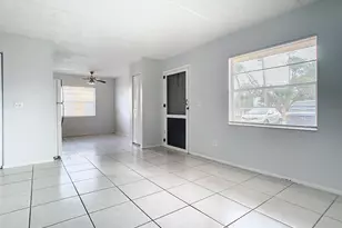 694 Michigan Ct, Saint Cloud, FL 34769 - Photo 14