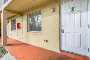 694 Michigan Ct, Saint Cloud, FL 34769 - Photo 10
