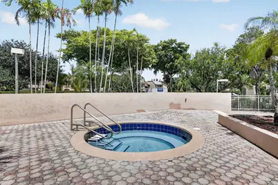 2361 NW 96th Terrace #18K, Pembroke Pines, FL 33024 - Photo 18