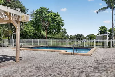 2361 NW 96th Terrace #18K, Pembroke Pines, FL 33024 - Photo 16