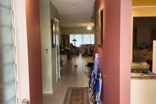 5730 E Fernley Dr E, West Palm Beach, FL 33415 - Photo 10