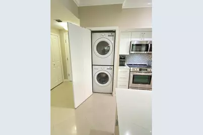 225 NE 1st Street #202, Delray Beach, FL 33444 - Photo 12