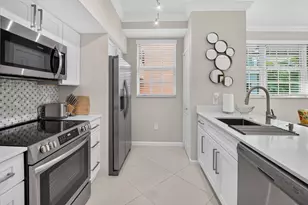 225 NE 1st St, Delray Beach, FL 33444 - Photo 4