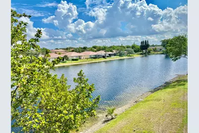 9787 N Belfort Circle #307, Tamarac, FL 33321 - Photo 8