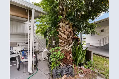 8500 SW 18th Place, Davie, FL 33324 - Photo 28