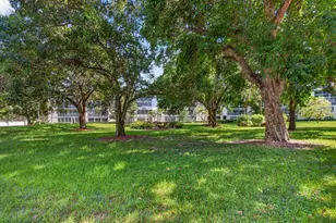 2002 Granada Dr, Coconut Creek, FL 33066 - Photo 28