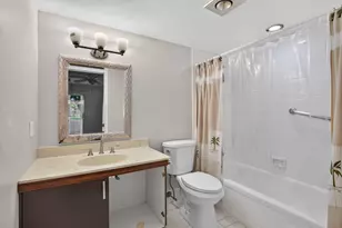 2002 Granada Dr, Coconut Creek, FL 33066 - Photo 20