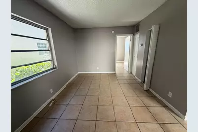 610 NE 1st Avenue #6, Fort Lauderdale, FL 33304 - Photo 4