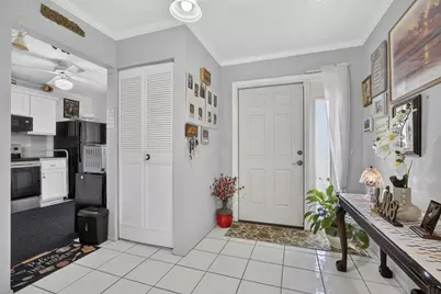 140 Karanda Court, Royal Palm Beach, FL 33411 - Photo 8