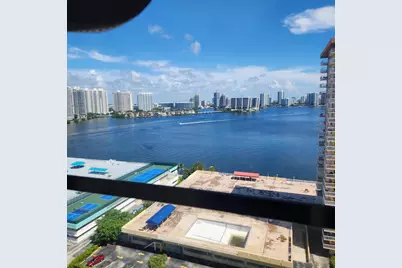 250 174th Street, Sunny Isles Beach, FL 33160 - Photo 4