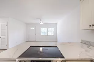 2075 37th Ave, Vero Beach, FL 32960 - Photo 12