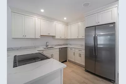 2075 37th Avenue #B, Vero Beach, FL 32960 - Photo 6