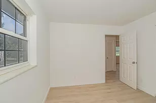 2075 37th Ave, Vero Beach, FL 32960 - Photo 20