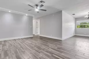 10131 NW 35th St, Coral Springs, FL 33065 - Photo 4