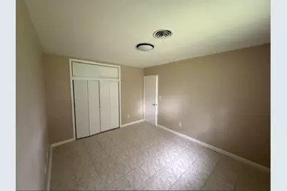 16980 N Miami Avenue, North Miami Beach, FL 33169 - Photo 8