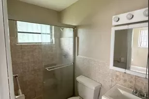 16980 N Miami Ave, North Miami Beach, FL 33169 - Photo 6