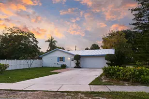 296 SE Wentworth Dr, Stuart, FL 34996 - Photo 48