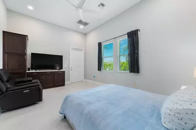 4560 Estates Circle, The Acreage, FL 33470 - Photo 34