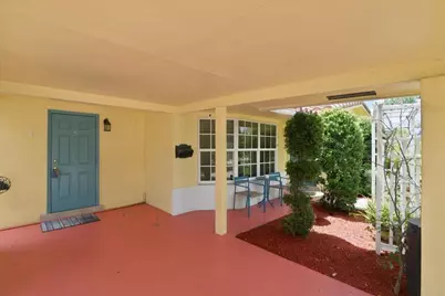 1736 NW 39th Street, Oakland Park, FL 33309 - Photo 4