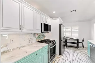 1736 NW 39th Street, Oakland Park, FL 33309 - Photo 12
