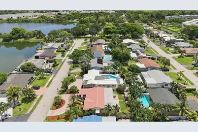 1736 NW 39th Street, Oakland Park, FL 33309 - Photo 42