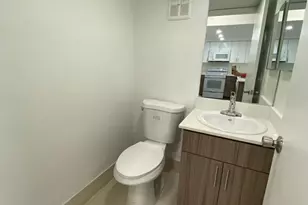 18335 NW 68th Ave, Hialeah, FL 33015 - Photo 4