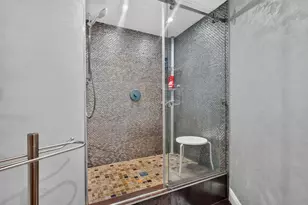 1920 S Ocean Dr, Hallandale Beach, FL 33009 - Photo 20