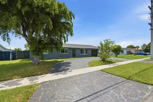 1000 W River Dr, Margate, FL 33063 - Photo 2