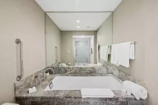 551 N Fort Lauderdale Beach Blvd, Fort Lauderdale, FL 33304 - Photo 10