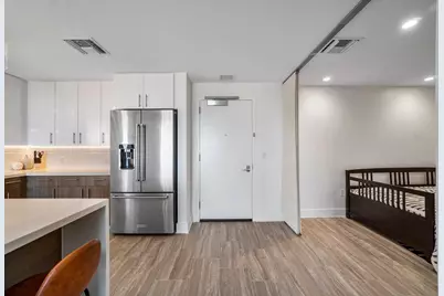 236 SE Fifth Avenue #303, Delray Beach, FL 33483 - Photo 6