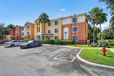 6760 Heritage Grande, Boynton Beach, FL 33437 - Photo 2