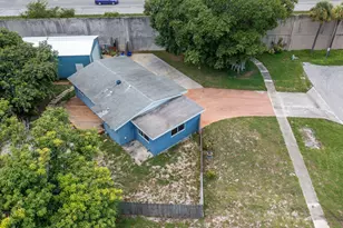 1446 W Drew St, Lantana, FL 33462 - Photo 28