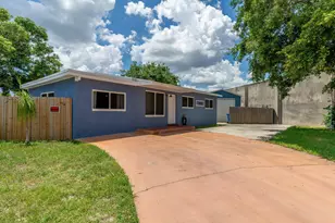 1446 W Drew St, Lantana, FL 33462 - Photo 4